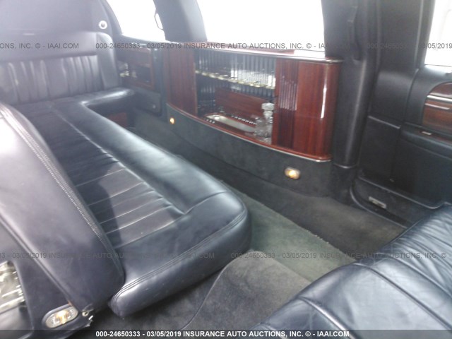 1L1FM81W24Y601172 - 2004 LINCOLN TOWN CAR EXECUTIVE/SIGNATURE შავი ფოტო 8