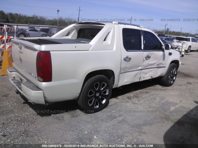 3GYT4NEFXBG182178 - 2011 CADILLAC ESCALADE EXT PREMIUM WHITE photo 4