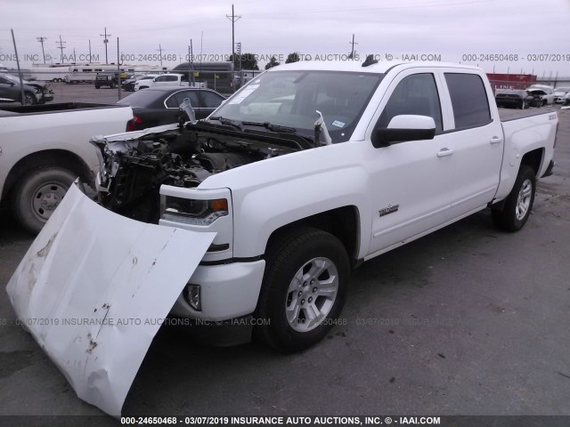 3GCUKRECXJG273432 - 2018 CHEVROLET SILVERADO K1500 LT WHITE photo 2