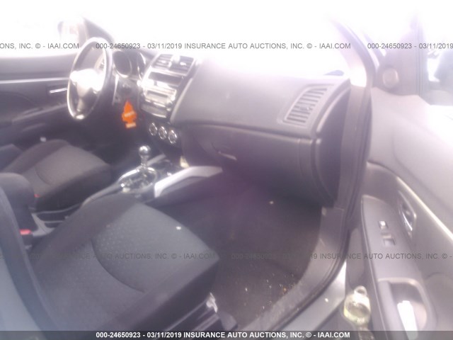 JA4AR4AUXCZ002223 - 2012 MITSUBISHI OUTLANDER SPORT SE GRAY photo 5