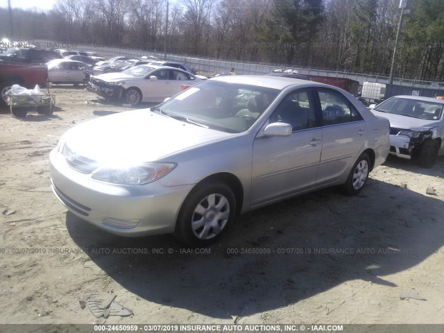 4T1BE32K63U136409 - 2003 TOYOTA CAMRY LE/XLE/SE Champagne photo 2