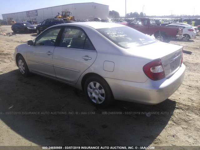 4T1BE32K63U136409 - 2003 TOYOTA CAMRY LE/XLE/SE Champagne photo 3