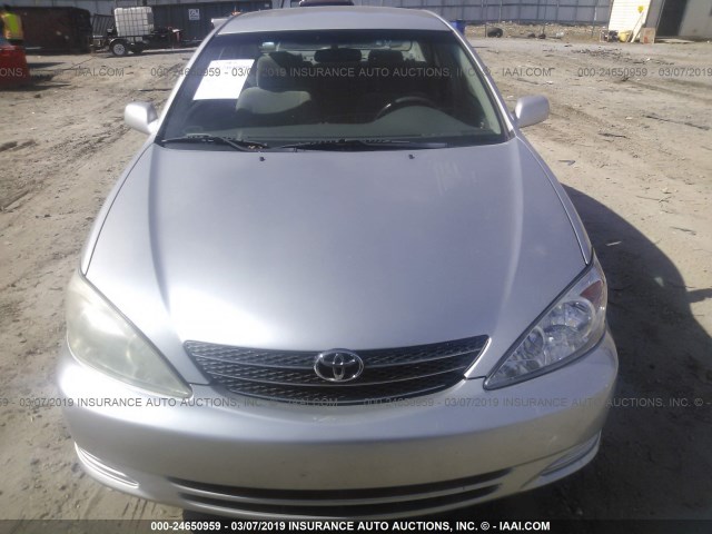 4T1BE32K63U136409 - 2003 TOYOTA CAMRY LE/XLE/SE Champagne photo 6