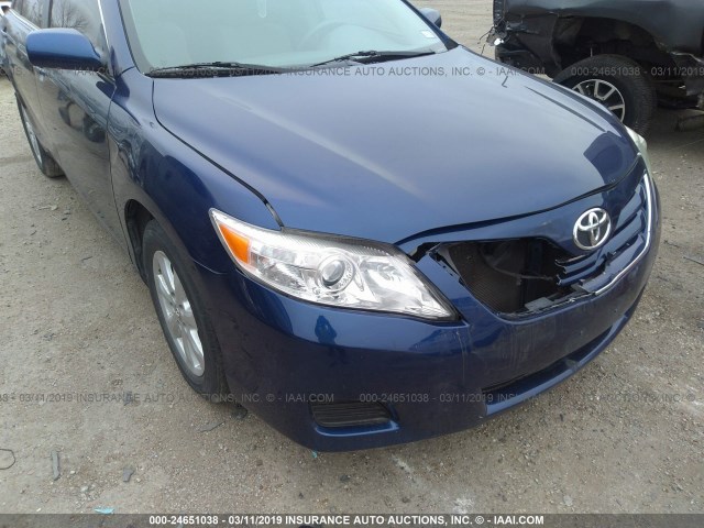 4T1BF3EK5BU621518 - 2011 TOYOTA CAMRY SE/LE/XLE BLUE photo 6