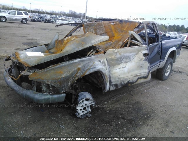 1B7GG2AN9YS756474 - 2000 DODGE DAKOTA QUAD BLUE photo 2