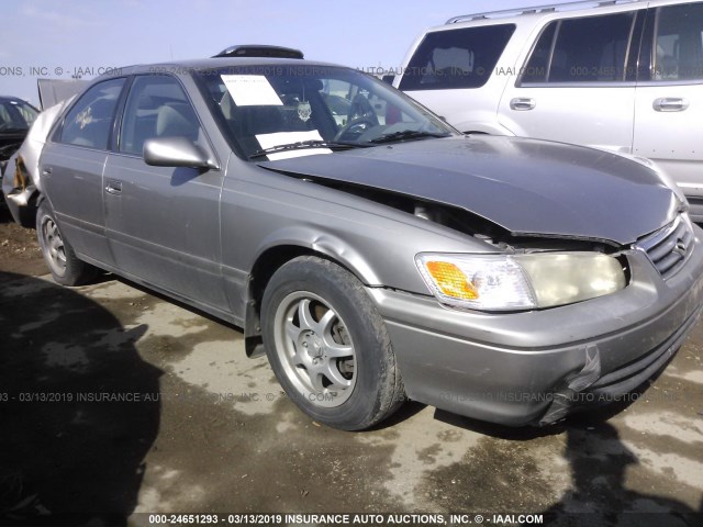 JT2BG22K310545585 - 2001 TOYOTA CAMRY CE/LE/XLE 金色 照片 1