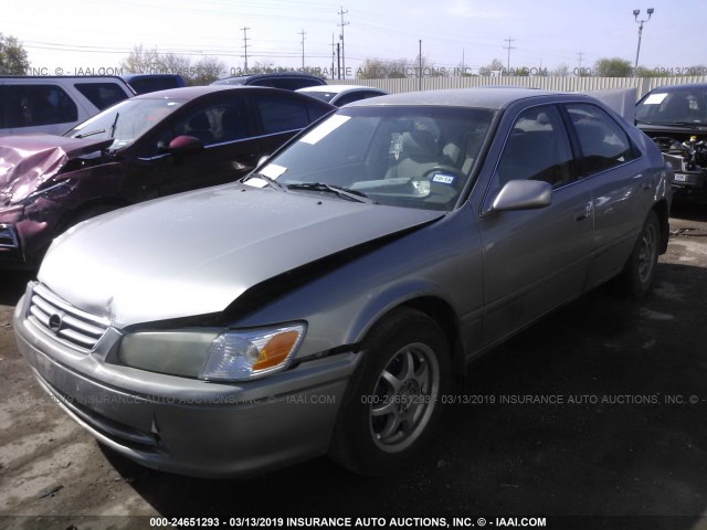 JT2BG22K310545585 - 2001 TOYOTA CAMRY CE/LE/XLE 金色 照片 2