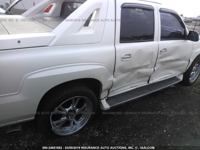 3GYEK63N42G267483 - 2002 CADILLAC ESCALADE EXT WHITE photo 6