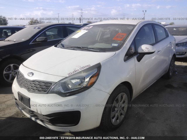 KNADM4A39D6156592 - 2013 KIA RIO LX WHITE photo 2