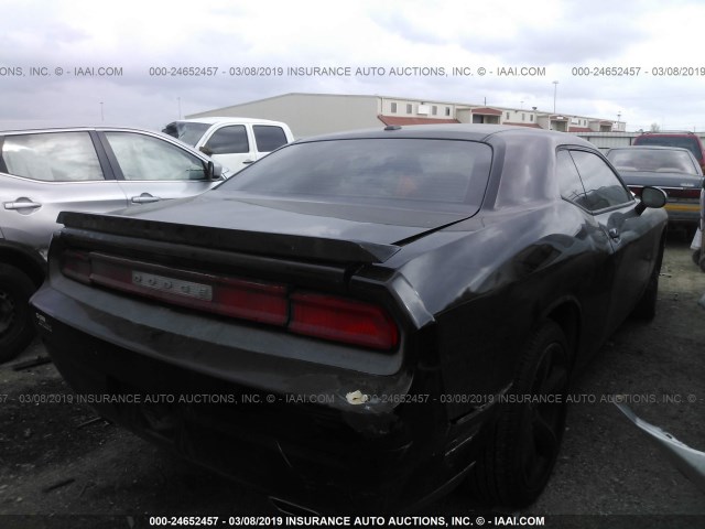 2C3CDYAG4EH208501 - 2014 DODGE CHALLENGER SXT BLACK photo 4