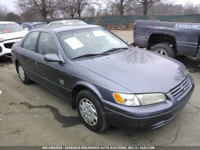 JT2BG22K4W0202470 - 1998 TOYOTA CAMRY CE/LE/XLE 灰色 照片 1