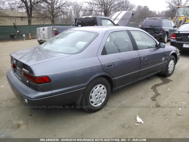 JT2BG22K4W0202470 - 1998 TOYOTA CAMRY CE/LE/XLE 灰色 照片 4