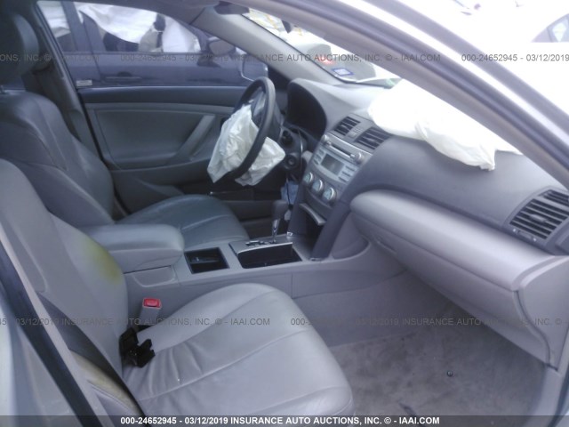 4T1BE46K97U598615 - 2007 TOYOTA CAMRY NEW GENERAT CE/LE/XLE/SE SILVER photo 5