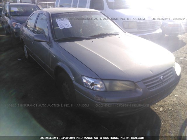 JT2BG22K9W0157798 - 1998 TOYOTA CAMRY CE/LE/XLE 灰色 照片 1