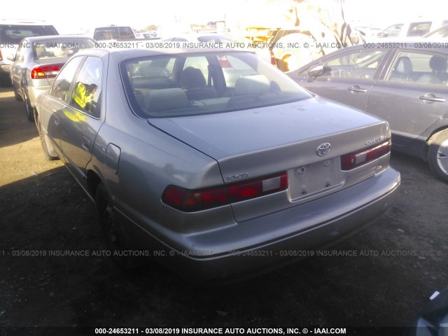 JT2BG22K9W0157798 - 1998 TOYOTA CAMRY CE/LE/XLE 灰色 照片 3