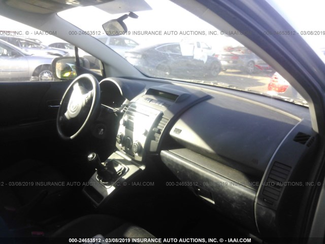 JM1CR2WL2A0362428 - 2010 MAZDA 5 SILVER photo 5