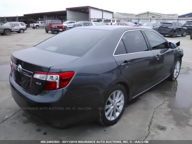 4T4BF1FK9CR178929 - 2012 TOYOTA CAMRY SE/LE/XLE GRAY photo 4