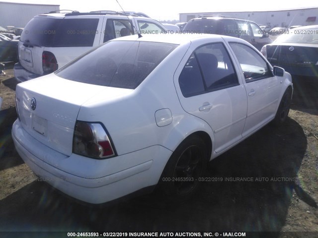 3VWSB69M22M125977 - 2002 VOLKSWAGEN JETTA GLS WHITE photo 4