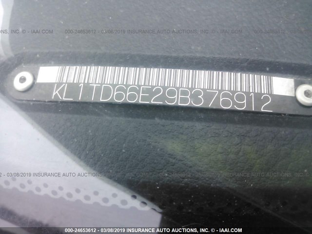 KL1TD66E29B376912 - 2009 CHEVROLET AVEO LS/LT GRAY photo 9