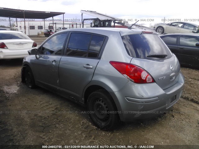 3N1BC13EX9L369786 - 2009 NISSAN VERSA S/SL SILVER photo 3