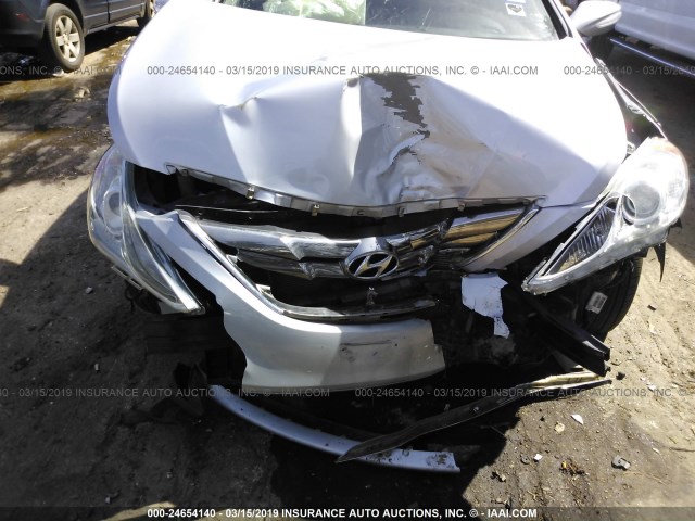 5NPEC4AC5BH013412 - 2011 HYUNDAI SONATA SE/LIMITED SILVER photo 6