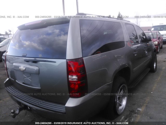 3GNFC16J28G168762 - 2008 CHEVROLET SUBURBAN C1500  LS GRAY photo 4