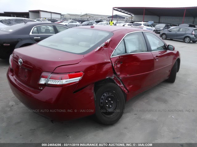 4T1BF3EK1AU095631 - 2010 TOYOTA CAMRY SE/LE/XLE RED photo 4