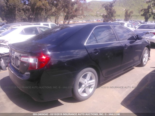 4T1BF1FKXCU615217 - 2012 TOYOTA CAMRY SE/LE/XLE BLACK photo 4