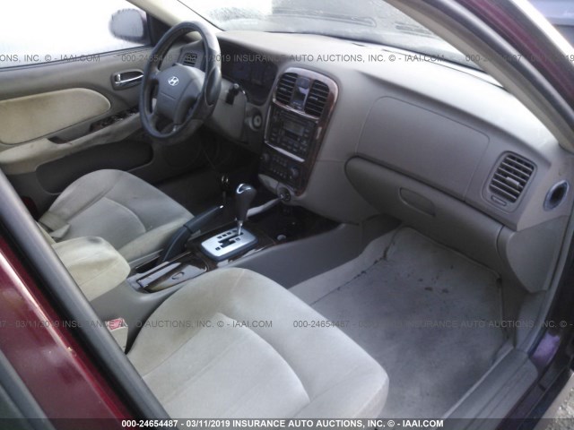 KMHWF35H95A129649 - 2005 HYUNDAI SONATA GLS/LX MAROON photo 5