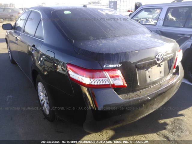 4T4BF3EK5BR198817 - 2011 TOYOTA CAMRY SE/LE/XLE BLACK photo 3