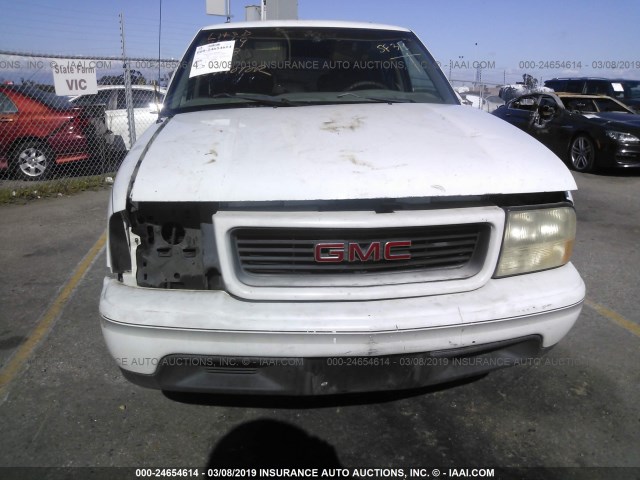 1GKCS13W8W2536208 - 1998 GMC JIMMY WHITE photo 6