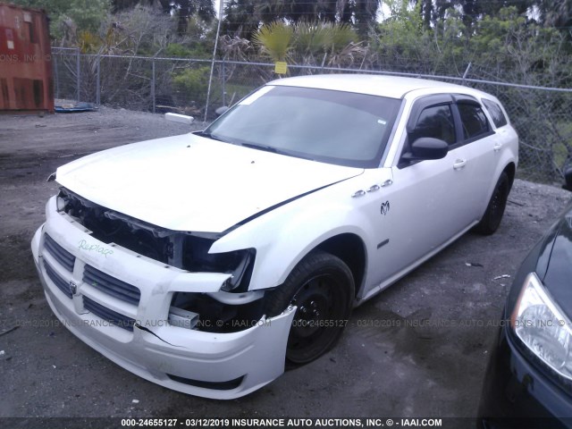 2D4FV47TX8H177491 - 2008 DODGE MAGNUM WHITE photo 2