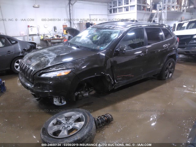 1C4PJMCB7GW316714 - 2016 JEEP CHEROKEE LATITUDE GREEN photo 2