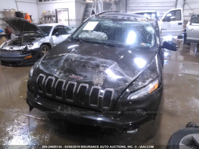 1C4PJMCB7GW316714 - 2016 JEEP CHEROKEE LATITUDE GREEN photo 6