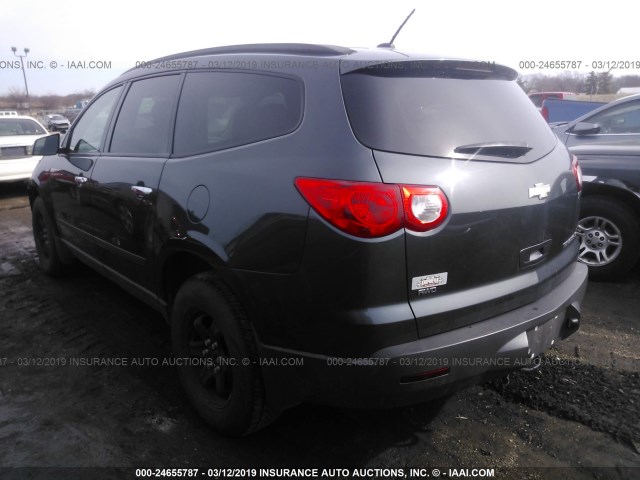 1GNKVFED7BJ202184 - 2011 CHEVROLET TRAVERSE LS GRAY photo 3