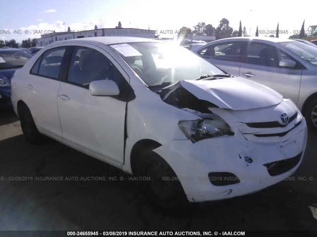 JTDBT923671044522 - 2007 TOYOTA YARIS WHITE photo 1