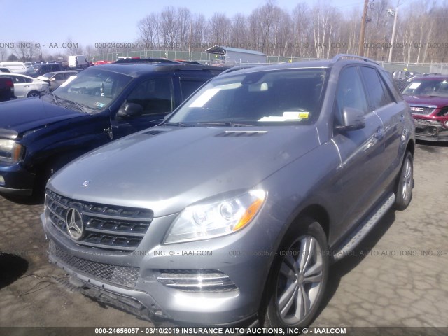 4JGDA5HB5FA588669 - 2015 MERCEDES-BENZ ML 350 4MATIC GRAY photo 2