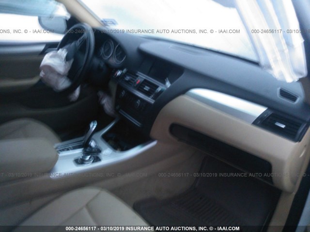 5UXWX5C57CL722822 - 2012 BMW X3 XDRIVE28I WHITE photo 5