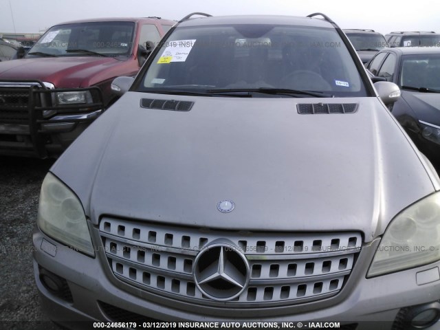 4JGBB75E06A063369 - 2006 MERCEDES-BENZ ML 500 GRAY photo 6