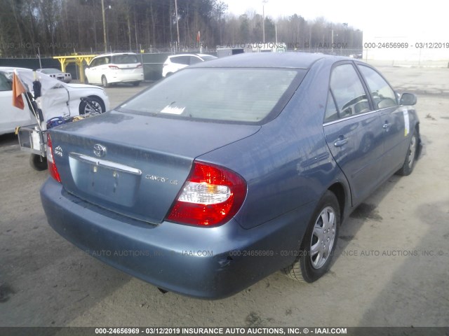 4T1BE32K44U844532 - 2004 TOYOTA CAMRY LE/XLE/SE BLUE photo 4