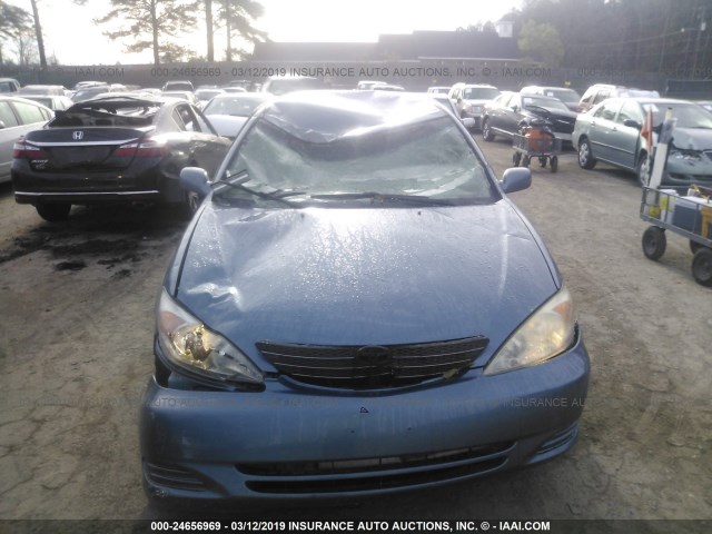 4T1BE32K44U844532 - 2004 TOYOTA CAMRY LE/XLE/SE BLUE photo 6