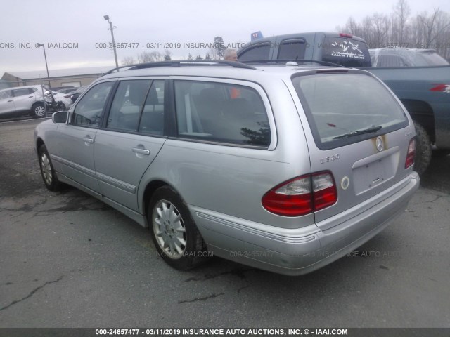 WDBJH82J0YX040906 - 2000 MERCEDES-BENZ E 320 4MATIC SILVER photo 3