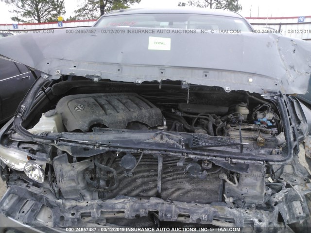 5TFRM5F13BX026983 - 2011 TOYOTA TUNDRA DOUBLE CAB SR5 GRAY photo 10