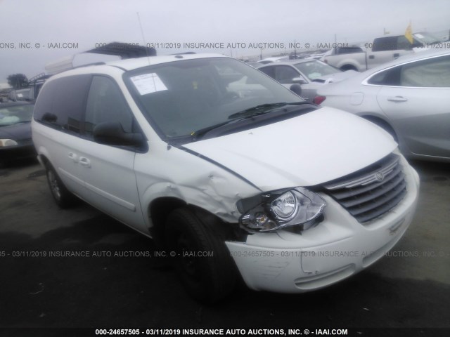 2A4GP44R36R873115 - 2006 CHRYSLER TOWN & COUNTRY LX WHITE photo 1