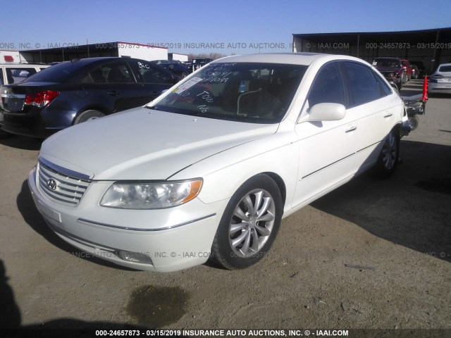 KMHFC46F96A053041 - 2006 HYUNDAI AZERA SE/LIMITED WHITE photo 2