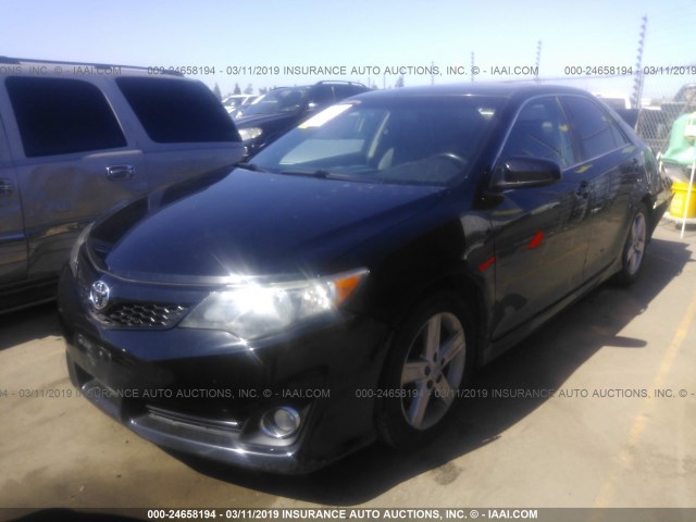 4T1BF1FK9CU075147 - 2012 TOYOTA CAMRY SE/LE/XLE BLACK photo 2