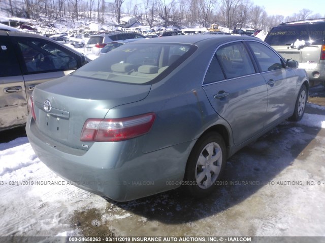 JTNBE46K473079025 - 2007 TOYOTA CAMRY NEW GENERAT CE/LE/XLE/SE SILVER photo 4