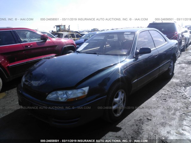 JT8GK13T2R0064010 - 1994 LEXUS ES 300 GREEN photo 2