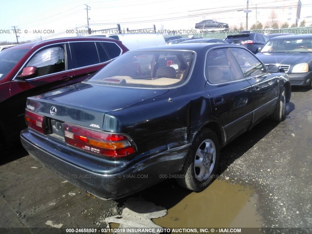 JT8GK13T2R0064010 - 1994 LEXUS ES 300 GREEN photo 4