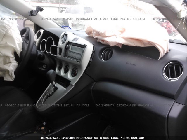 2T1KU4EE8AC326208 - 2010 TOYOTA COROLLA MATRIX  BLUE photo 5